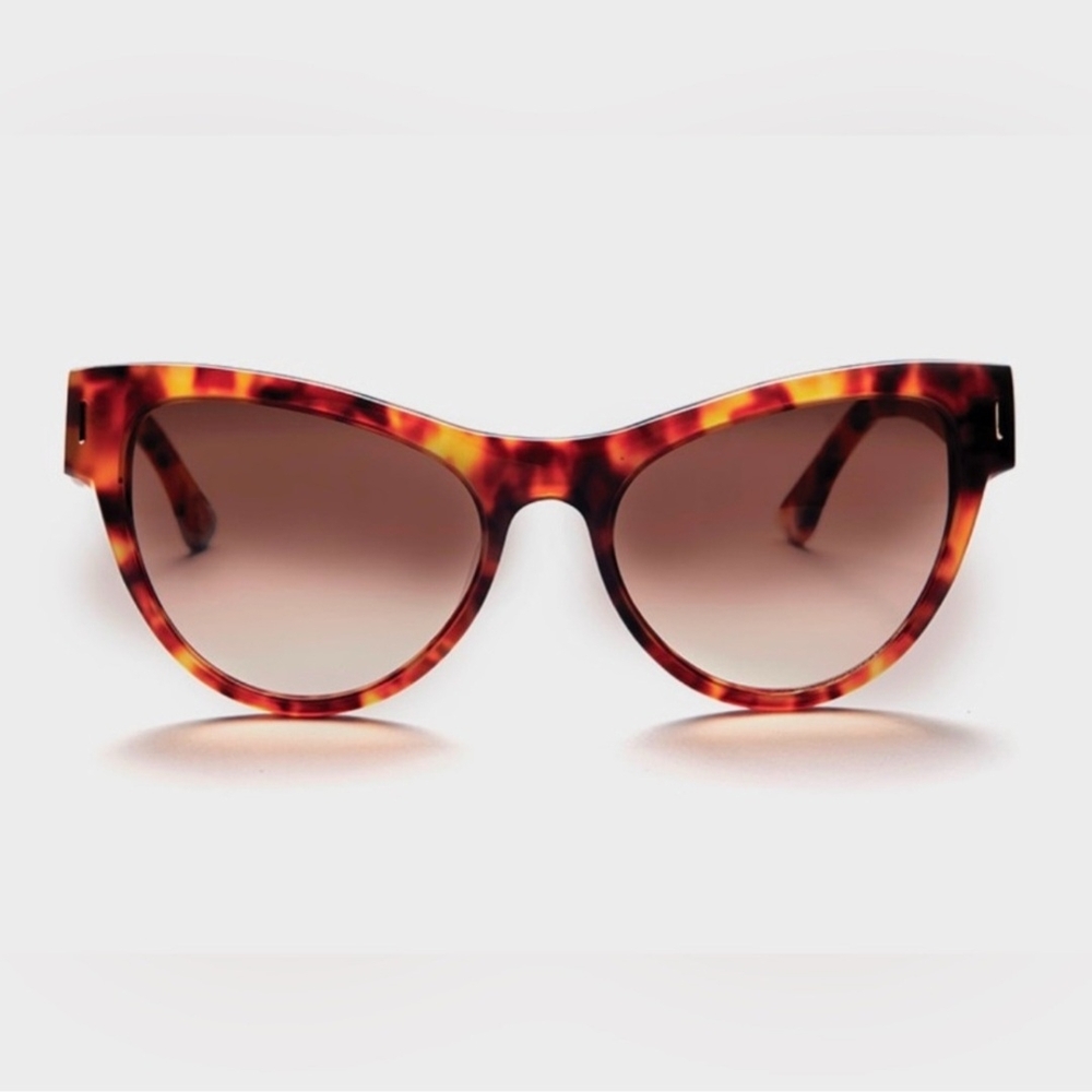 Yunizon Vamp Wide Sunglasses- Apricot Tortoise-Women's